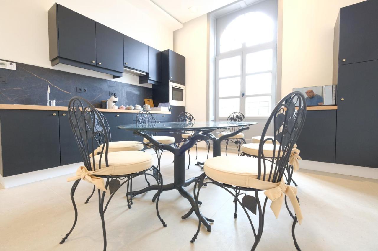 Suite la Duchesse Mons Extérieur photo