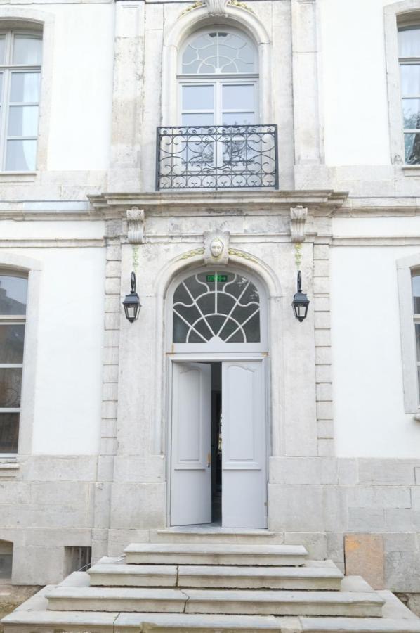 Suite la Duchesse Mons Extérieur photo